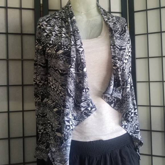 Boho black and white cardigan - Picture 6 of 7